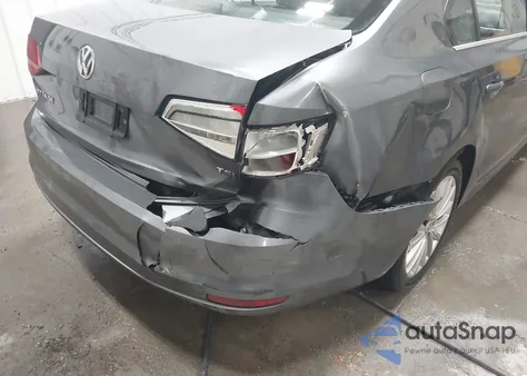 2015 Volkswagen Jetta 1.8T Se из США, поврежденный, VIN 3VWD17AJ5FM262758